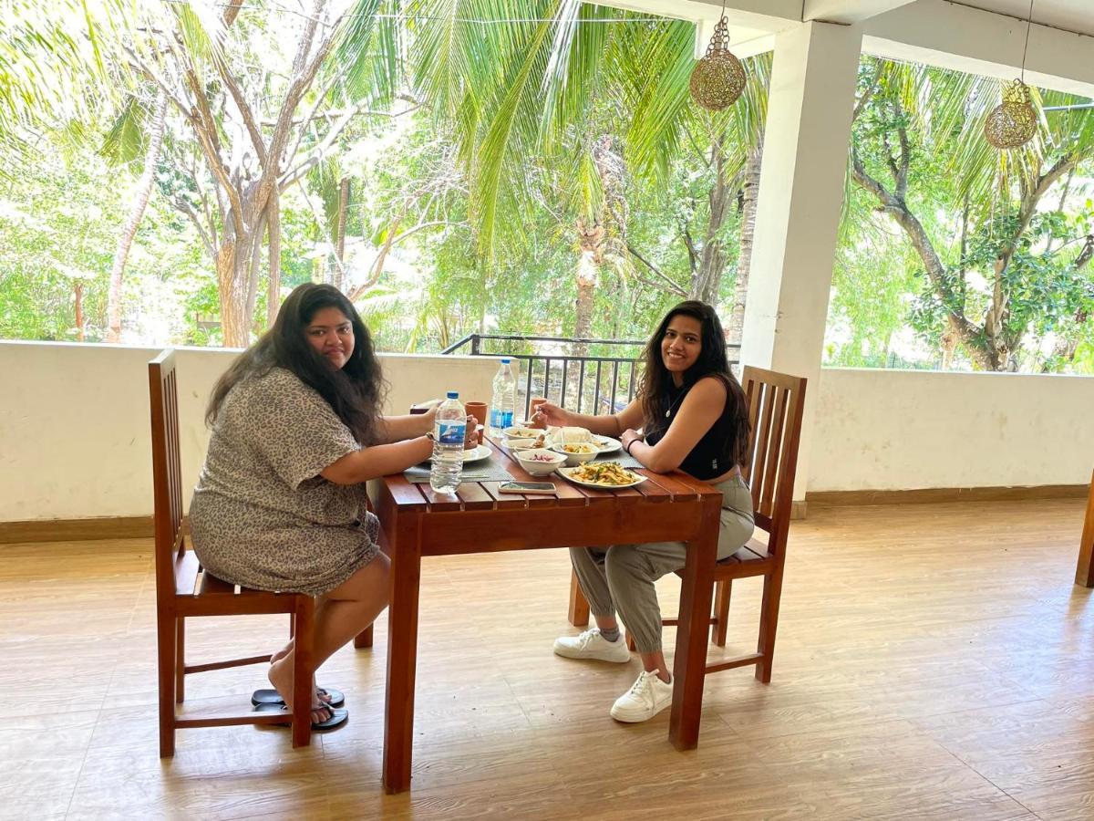 Walawa Reach Hotel Udawalawe Eksteriør bilde