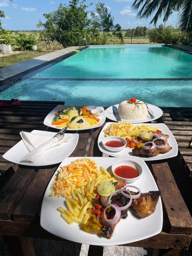 Walawa Reach Hotel Udawalawe Eksteriør bilde